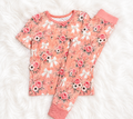 Short sleeve and pants pajamas