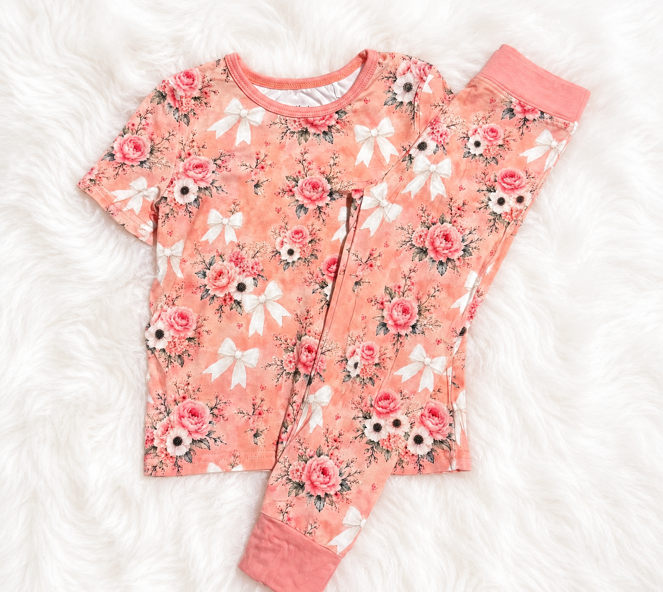 Short sleeve and pants pajamas